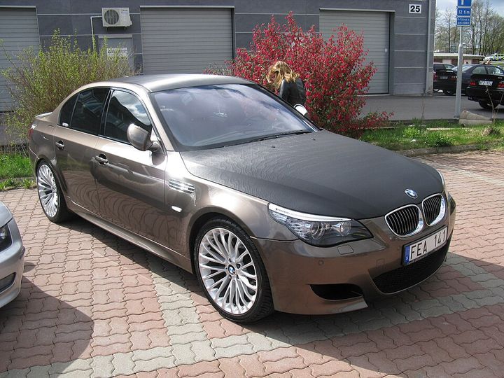 BMW M5 E60, 2005–2010