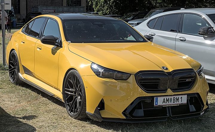BMW M5 G90, с 2024